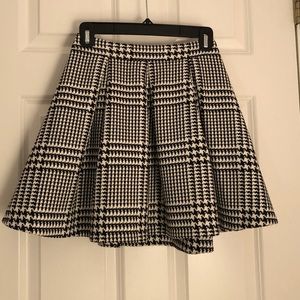 Express Black and White A-line Skirt 00